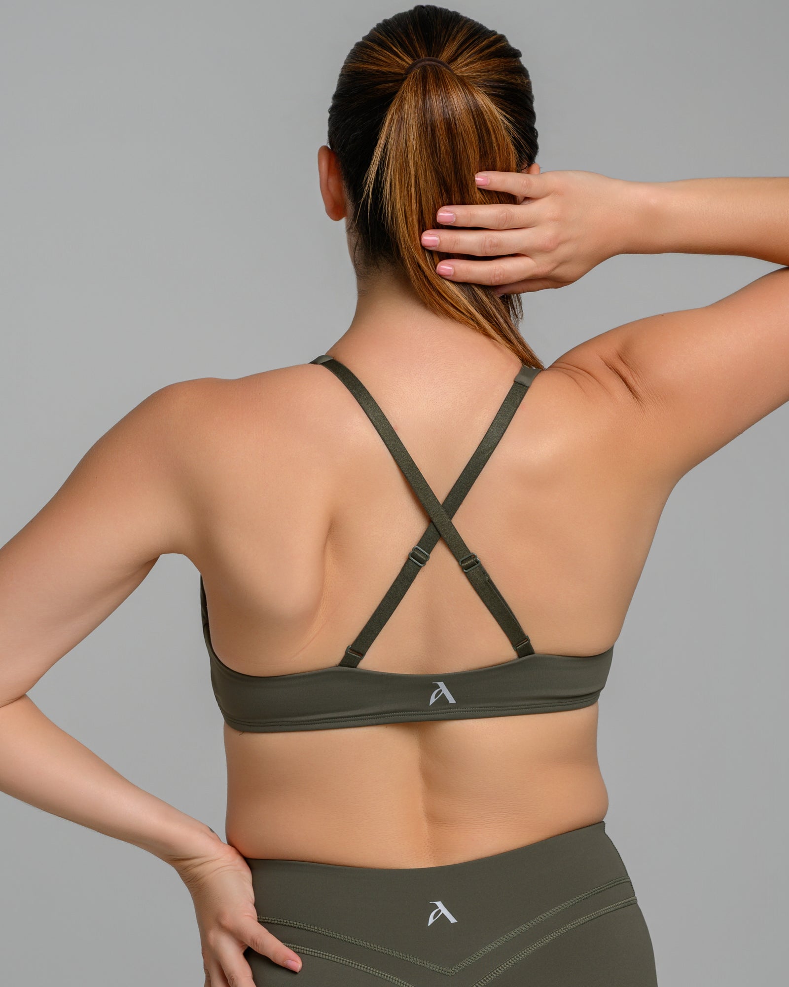 【SOUD OUT】ブライス アウトフィット UNSTOPPABLE™ CROSS BACK BRA OLIVE GREEN – ASU Active