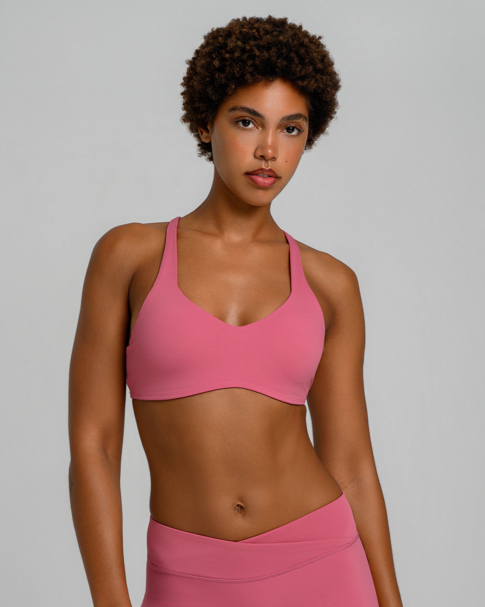 UNSTOPPABLE™ CROSS BACK BRA DUSTY PINK