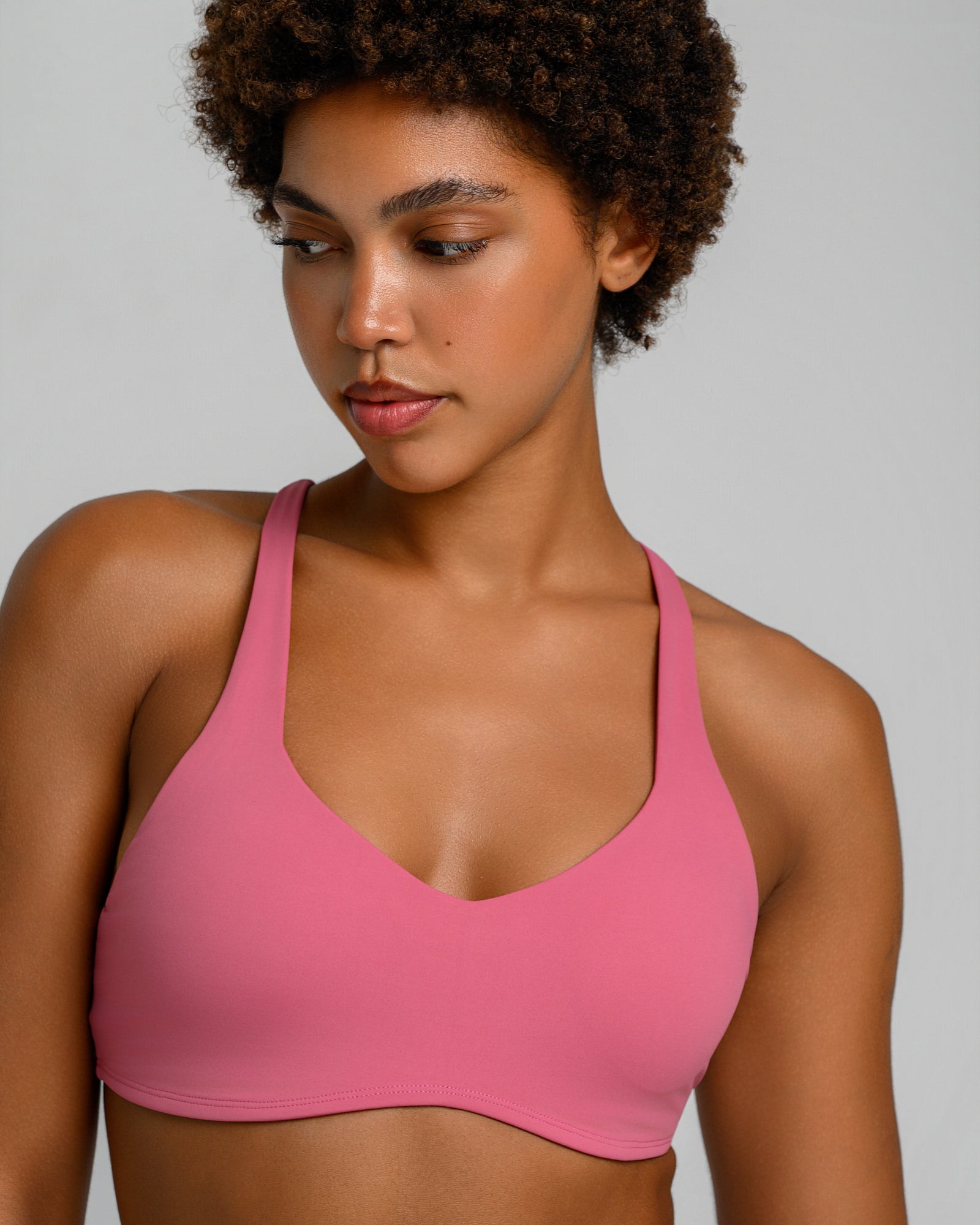 UNSTOPPABLE™ CROSS BACK BRA DUSTY PINK
