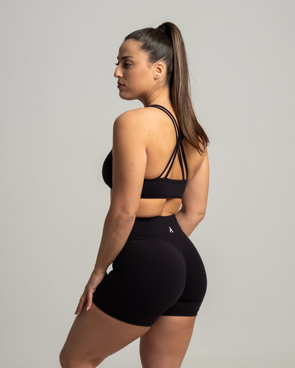 EVERYDAY MOVES SHORTS BLACK