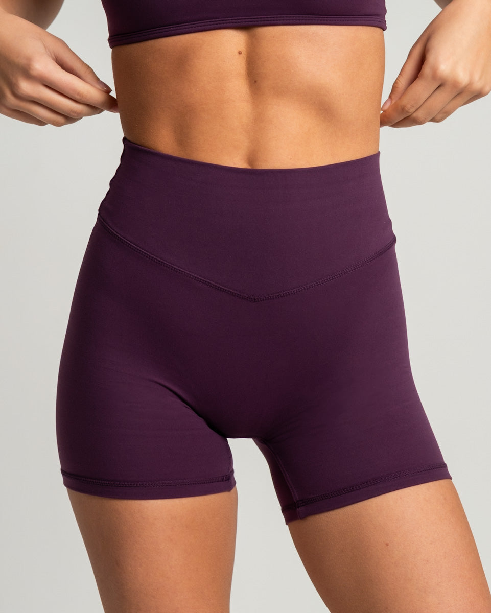 EVERYDAY MOVES SHORTS DARK PLUM