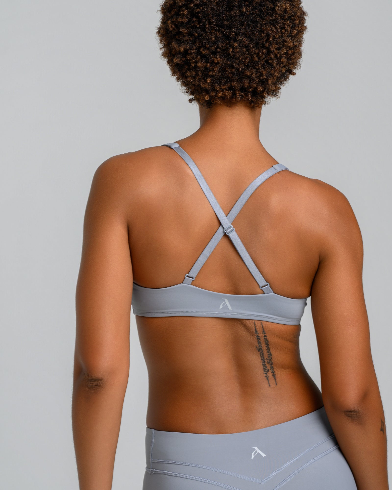 UNSTOPPABLE™ CROSS BACK BRA ASH GRAY