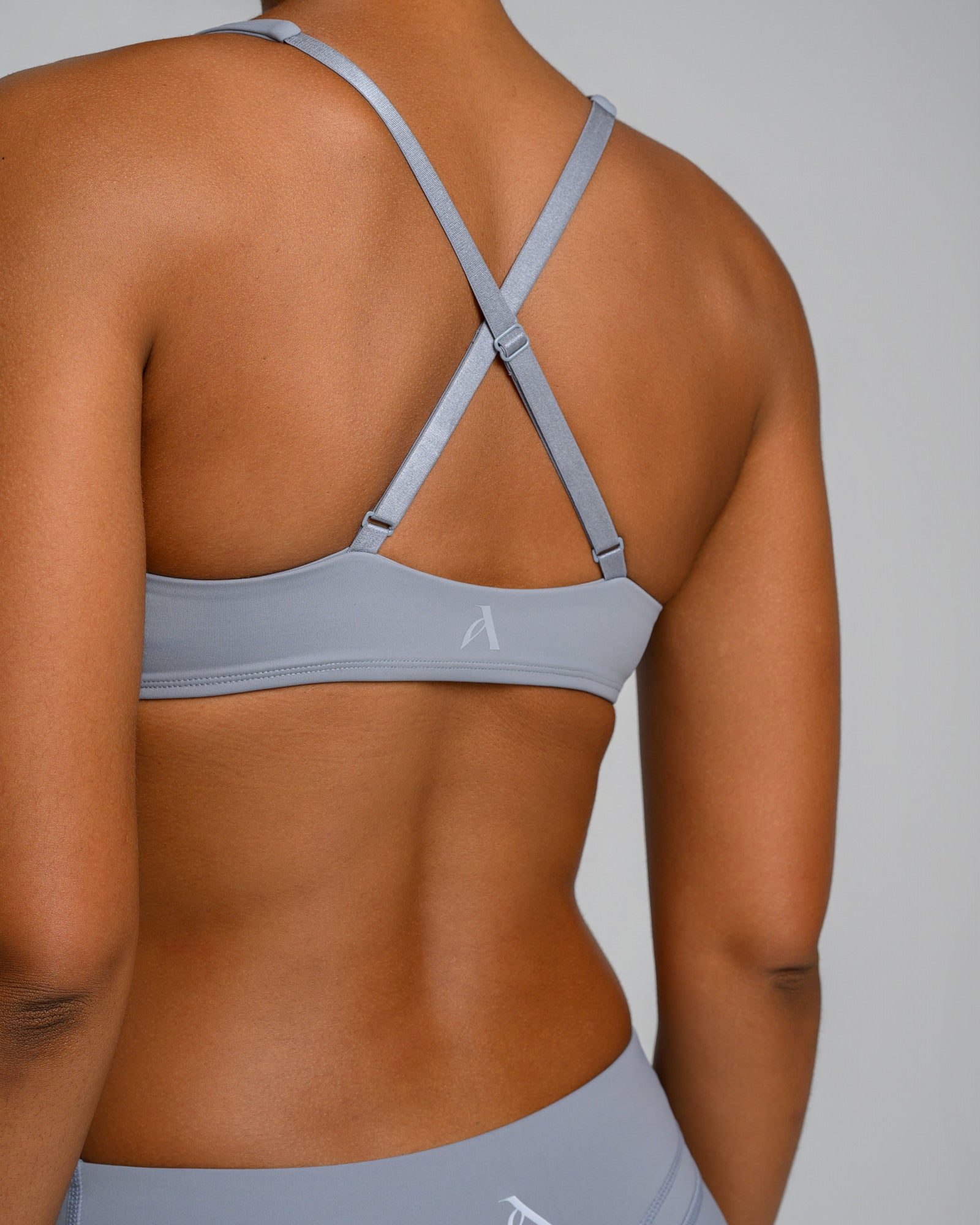 UNSTOPPABLE™ CROSS BACK BRA ASH GRAY