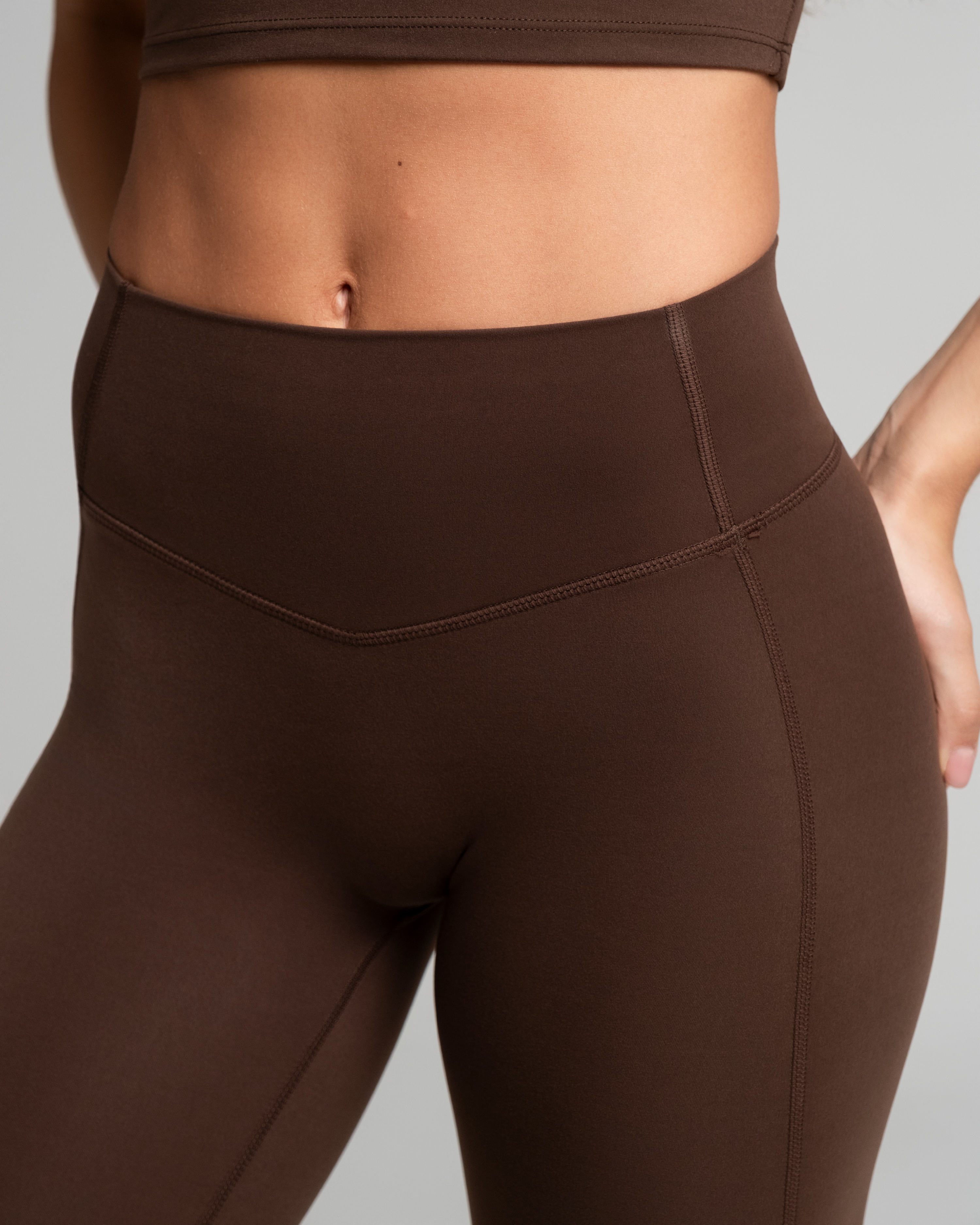 EVERYDAY MOVES FLARED LEGGINGS ESPRESSO