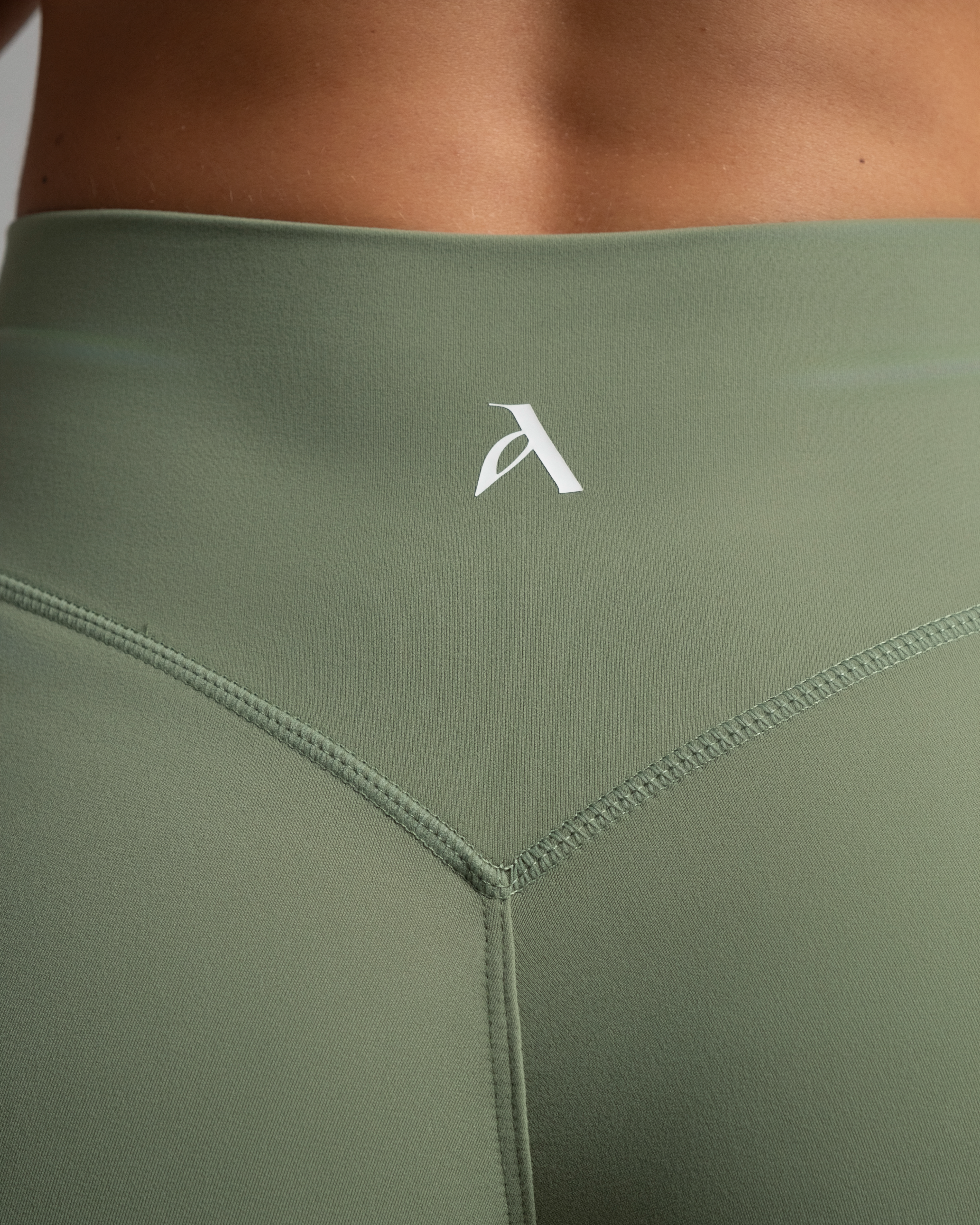 EVERYDAY MOVES FLARED LEGGINGS CREAMED MATCHA