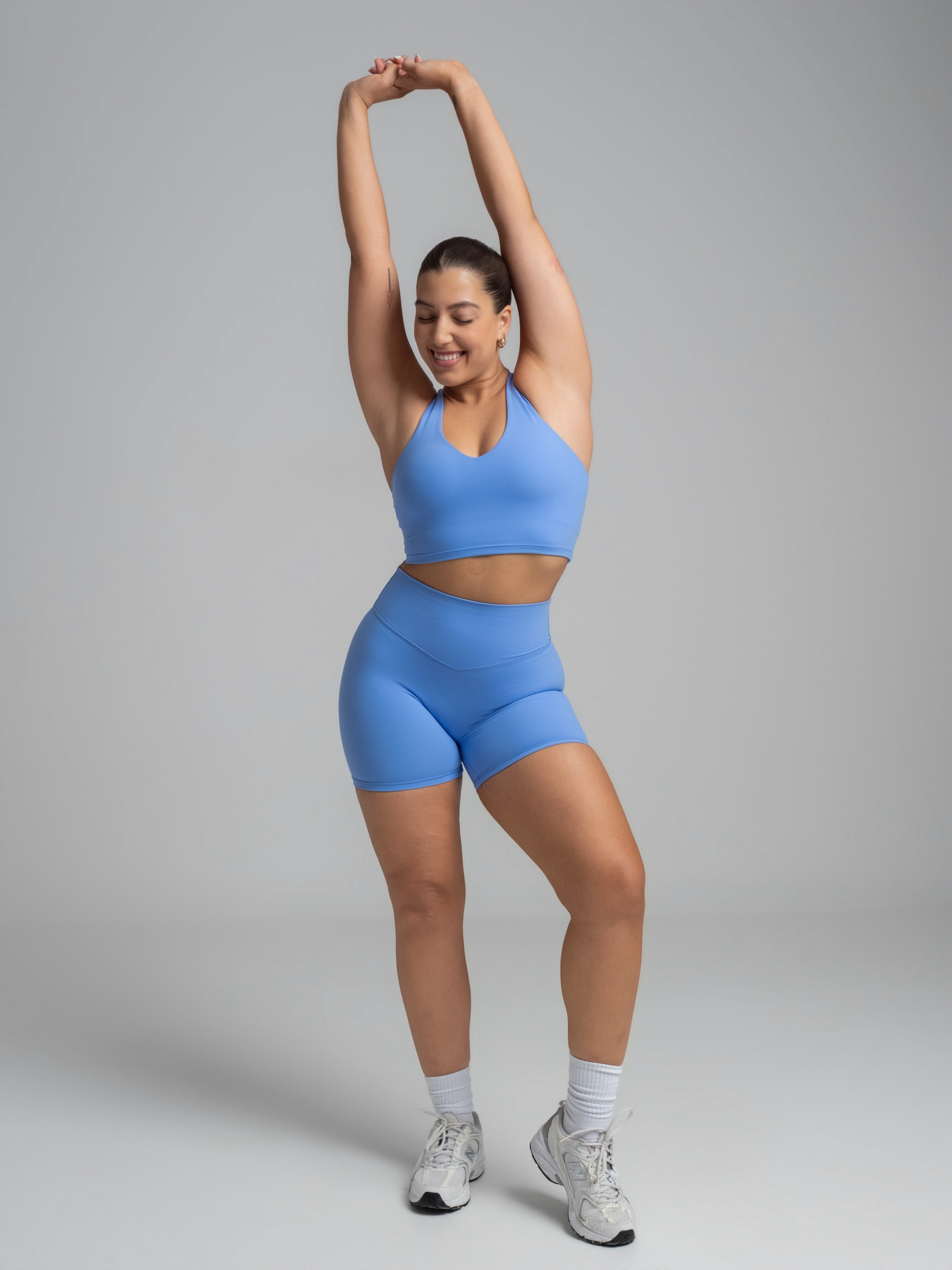 EVERYDAY MOVES SHORTS AZURE BLUE