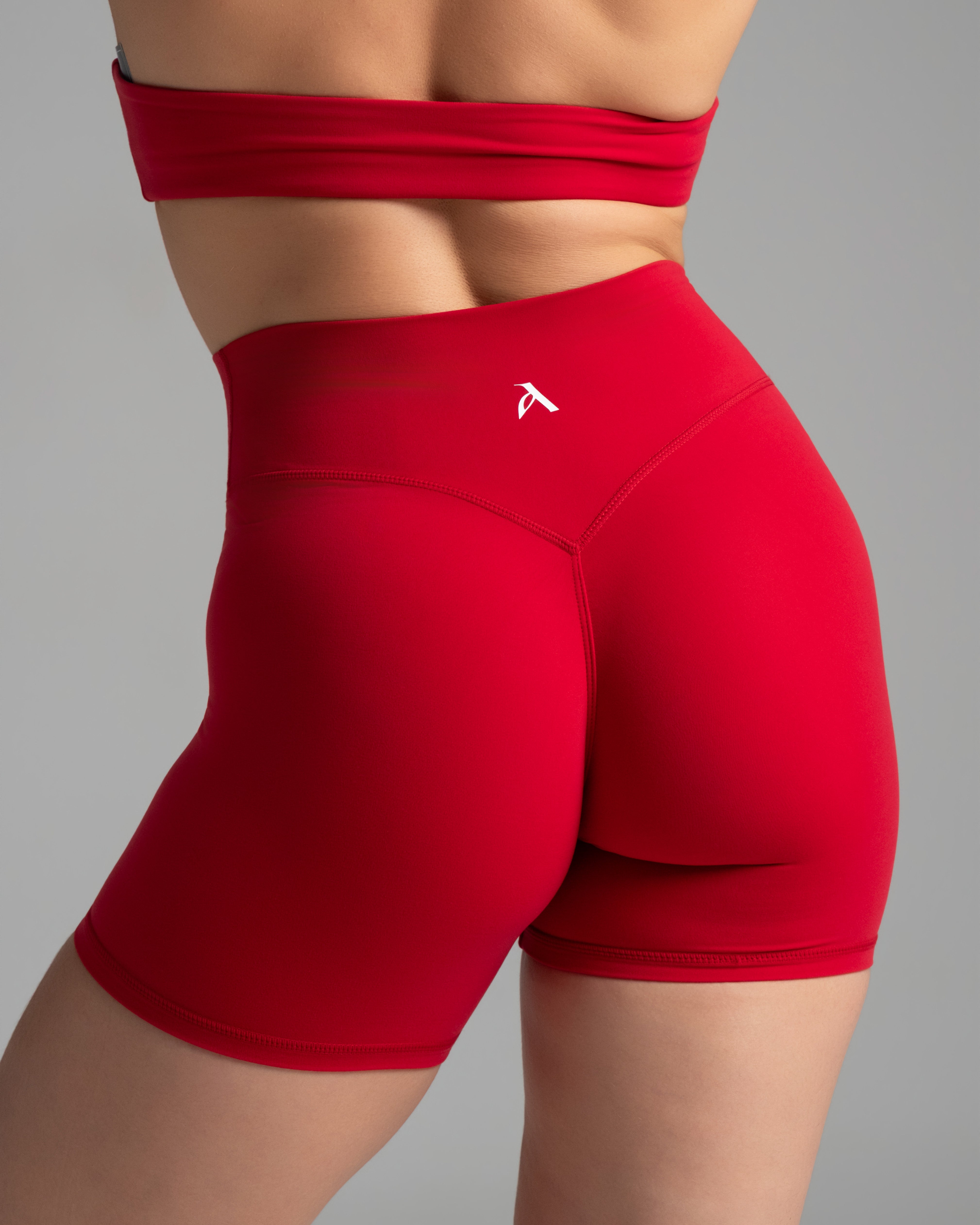 EVERYDAY MOVES SHORTS STRAWBERRY RED