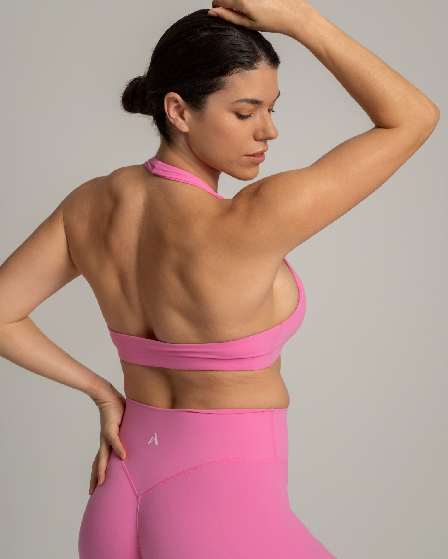 EVERYDAY MOVES HALTER NECK BRA HOT PINK