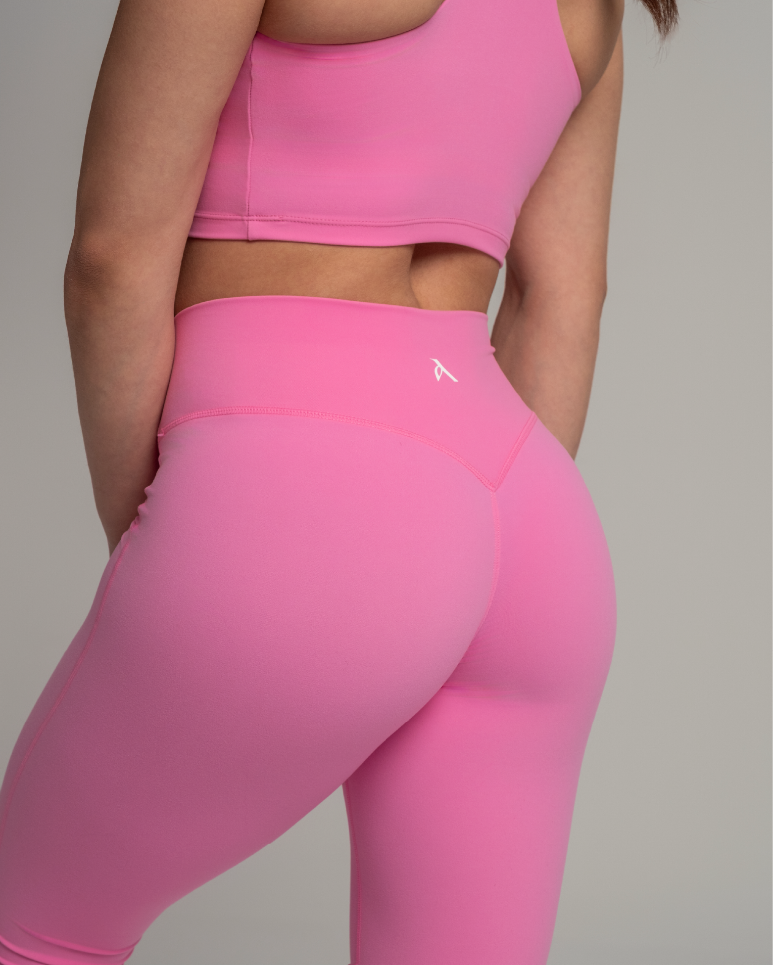 EVERYDAY MOVES LEGGINGS HOT PINK